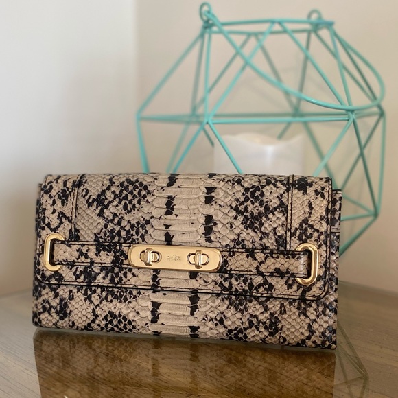 Coach Embossed Exotic Leather Swagger Wallet - Picture 9 of 9